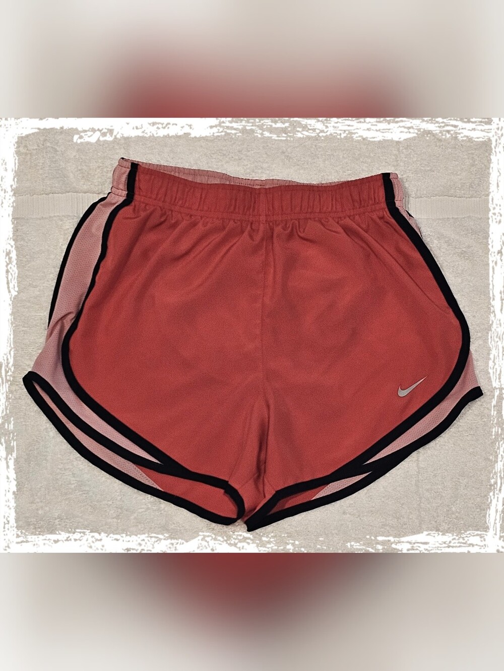 Nike Women's Dri-Fit Tempo Running Shorts Coral / Rust Pink Size Small EUC